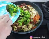Foto langkah ke 7 dari resep Brokoli mix Tumis Daging Sapi.