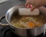 Foto del paso 8 de la receta: Sopa de Repollo con fideos chinos y huevo cocido