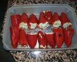 Foto del paso 6 de la receta: Pimientos del piquillo rellenos de gulas, gambas y bacalao
