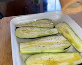 Foto del paso 3 de la receta: Ensalada de cuscús, berenjena asada, queso feta y manzana