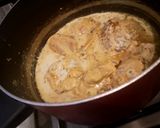 A picture of step 3 of Chicken bhuna.