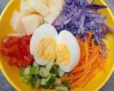 Foto langkah ke 2 dari resep Salad Sayur ala Mamah Zafran 🥗.