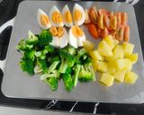 Foto langkah ke 3 dari resep Warm Breakfast Salad.