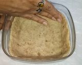 A picture of step 6 of Jowar and chikoo pie.