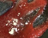 A picture of step 3 of Healthy strawberry glazed cashews nuts.