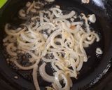 Foto del paso 2 de la receta: Calabacitas salteadas con queso parmesano