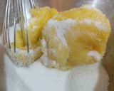 Foto langkah ke 1 dari resep Cup Cake Moist Ekonomis.