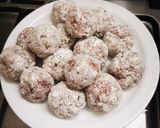 Foto del paso 4 de la receta: Albóndigas de carne y aceitunas