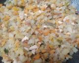 Foto langkah ke 2 dari resep Pastel Mini Spesial (Wortel,Kentang,Ayam,Telur,Cabe)✓.