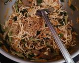 Foto langkah ke 4 dari resep Mie Basah goreng.