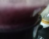 A picture of step 2 of Grapes black grapes Mojito.