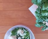 Foto del passaggio 3 della ricetta Pane tostato con parmigiano al basilico per una cena veloce 🌷