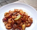 Foto langkah ke 4 dari resep Spicy Garlic Butter Prawn ala" Beatus.