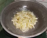 Foto langkah ke 6 dari resep Burger Homemade.