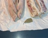 Foto del paso 1 de la receta: Manitas de Cerdo guisadas