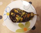 Foto del paso 4 de la receta: Berenjena asada rellena de arroz negro y verduras