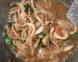 Foto langkah ke 5 dari resep Tumis Jamur Tiram.