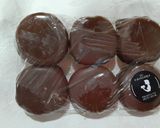 Foto del paso 5 de la receta: Alfajorcitos bañados de chocolate
