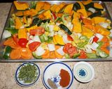 Foto del paso 3 de la receta: Vegetales asados con romero y semillas de zapallo kabosha