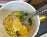 Foto langkah ke 2 dari resep Telur dadar chrispy ala kopi klotok.
