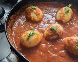 A picture of step 10 of Nagpuri Spicy sawji masala egg curry.