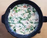 Foto langkah ke 5 dari resep Creamy Chicken Spinach Fettuccine.
