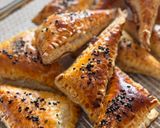 Foto langkah ke 8 dari resep Tuna Puff Pastry.