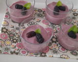 Foto del paso 5 de la receta: Cremoso de moras y queso