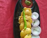 A picture of step 8 of Potato Fritters Pakoda.