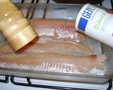 Foto del paso 2 de la receta: Merluza en salsa de cola y cubos de papa al jenjibre