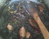Foto langkah ke 4 dari resep 035. Cumi Hitam Kental.