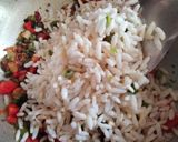 A picture of step 1 of Puffed rice Upma.