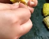 A picture of step 1 of Boiled seekh corn maize.