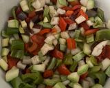 Foto del paso 2 de la receta: Pisto de Calabacín y Berenjena con Garbanzos y Crujiente de Serrano !!!