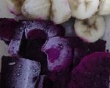 Foto langkah ke 1 dari resep Smoothies buah naga + pisang.