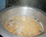 A picture of step 6 of Suji ka Halwa.