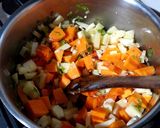 Foto del paso 1 de la receta: Sopa crema de zapallo