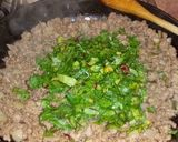 Foto del paso 2 de la receta: Carne molida con chile, mermelada de tomate y tortillas de queso