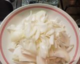 Foto del passaggio 1 della ricetta Cipolle caramellate
