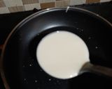 Foto langkah ke 2 dari resep Risol ragout ayam wortel.