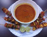 A picture of step 3 of Paneer tikka with gravy.