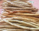 Foto del passaggio 5 della ricetta GRISSINI dai vari gusti