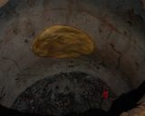 A picture of step 3 of Tandoori roti.