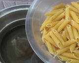 A picture of step 2 of Spicy Pasta.