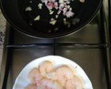 Foto del paso 1 de la receta Tortilla francesa con gambas