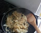 Foto del paso 3 de la receta: Pascualina de atún y verduras con ensalada