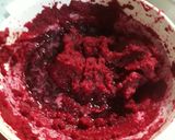 A picture of step 2 of Beetroot juice drink.