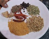 A picture of step 1 of Snake gourd sabji.