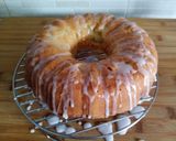 Foto del passaggio 10 della ricetta Ciambella alle mele e yogurt
