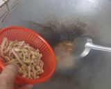รูปขั้นตอนการทำที่ 6 ของ ข้าวผัดพริกแกงใต้ถั่วงอกหัวโต.เจ